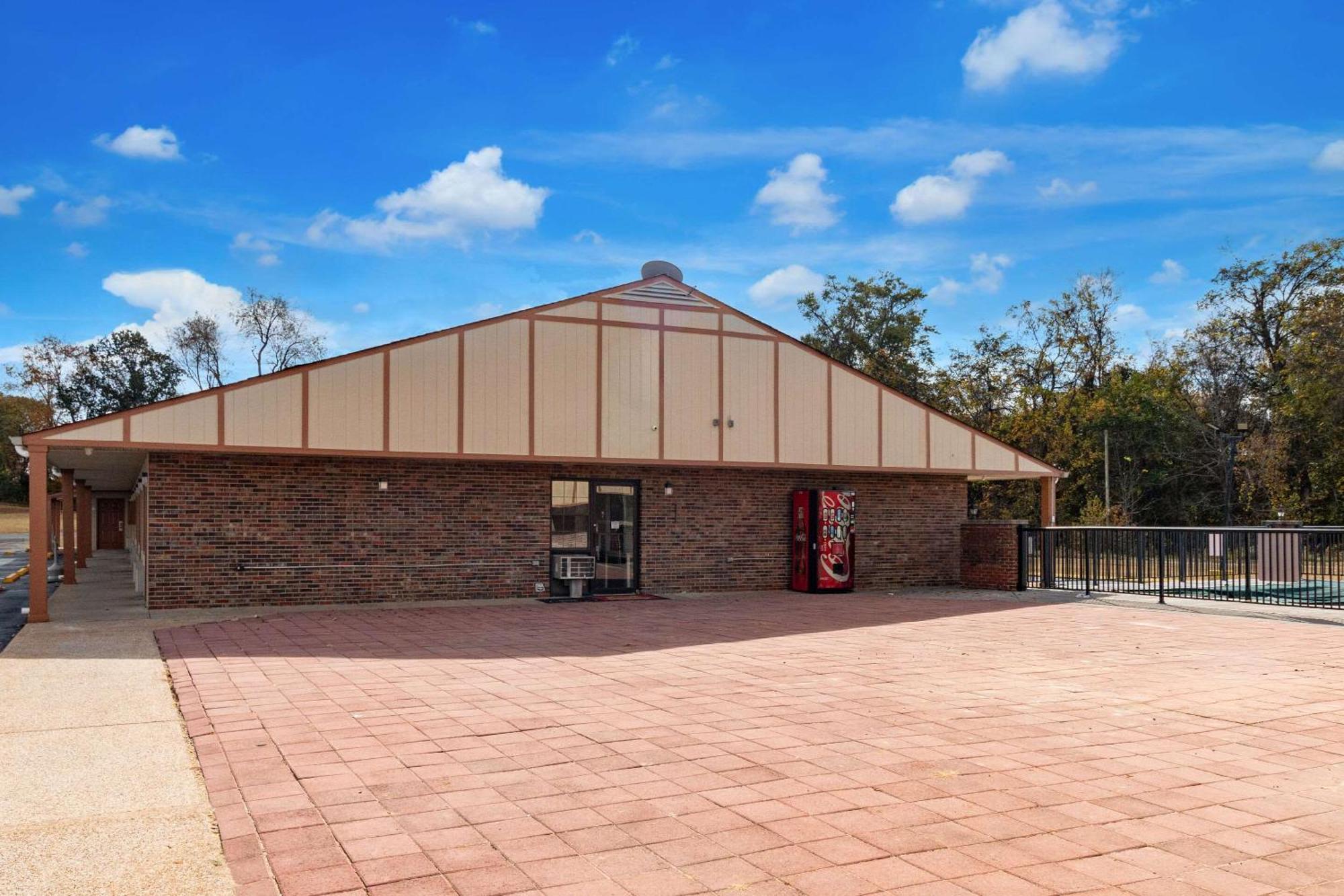 Econo Lodge Cornersville Exterior foto