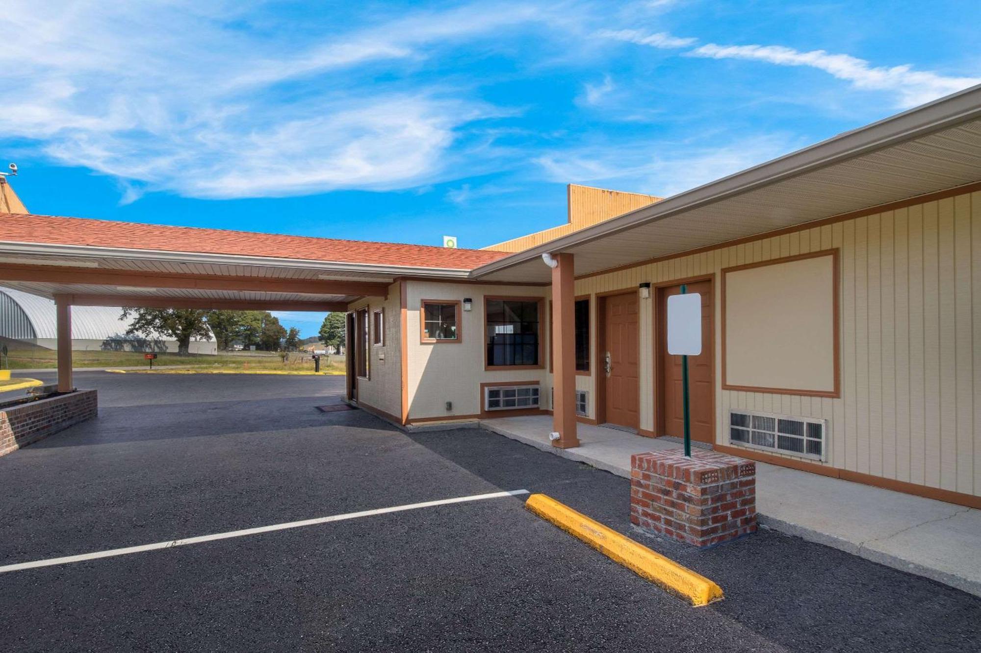 Econo Lodge Cornersville Exterior foto